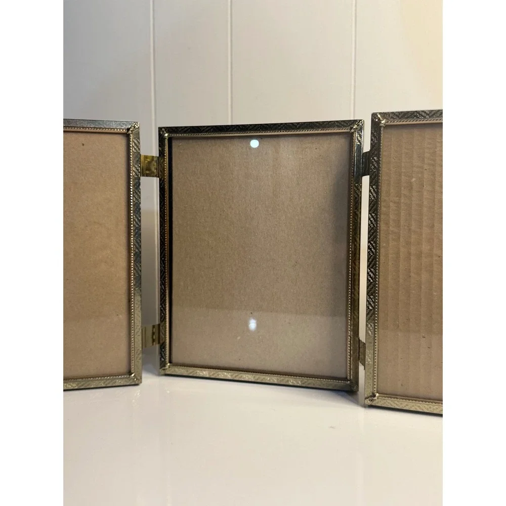 VTG‎ Triple Folding Picture Frame Gold Toned Metal Ornate Etched 8x10 Hollywood